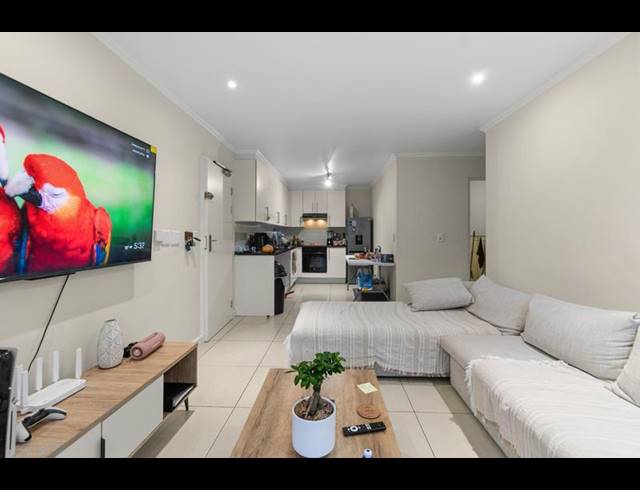 3 BEDROOM APARTMENT FOR SALE IN KENILWORTH